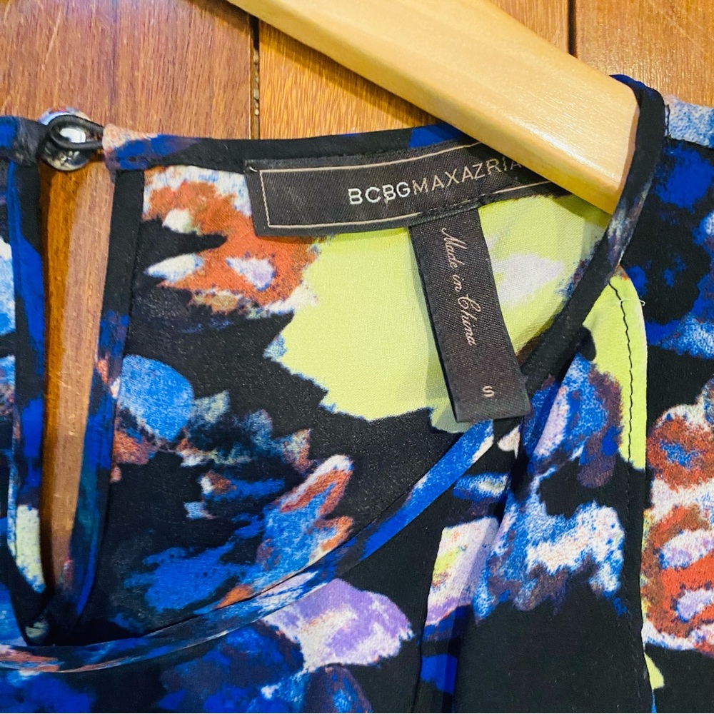 BCBGMaxAzria Edythe Cascade Drape Top - Picture 8 of 10